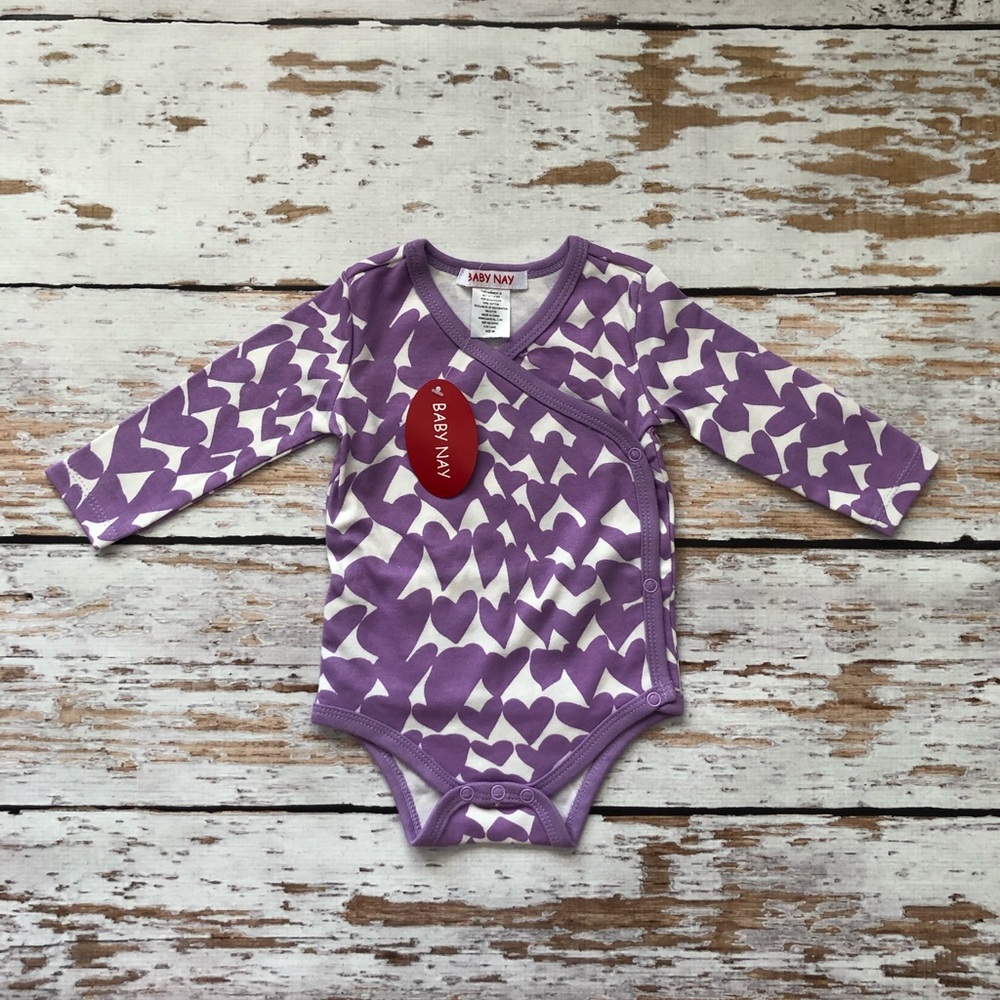 NWT baby nay Purple Heart onesie size 3 month